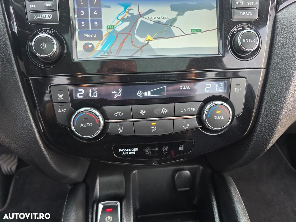 Nissan Qashqai 1.5 DCI N-Connecta - 28