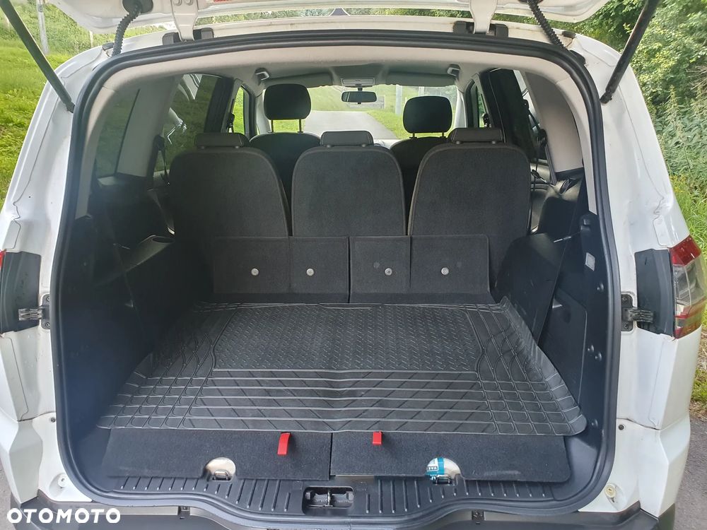 Ford S-Max - 14