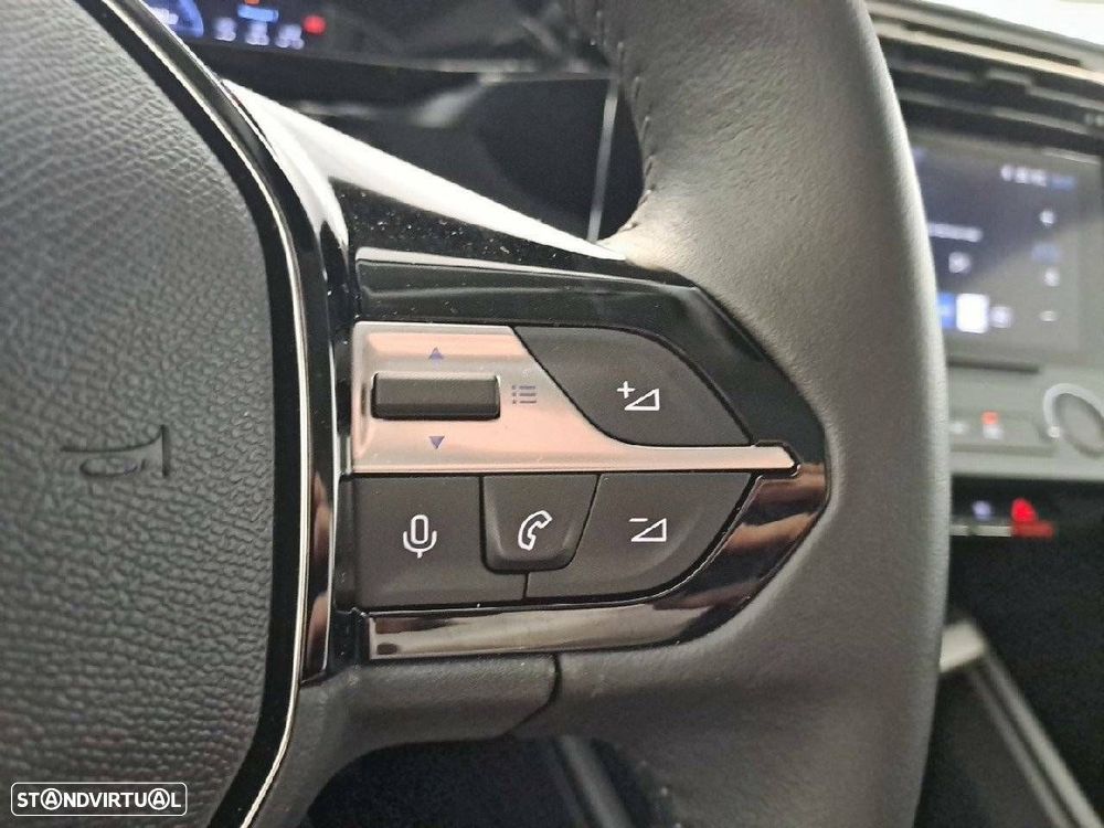 Peugeot 308 1.2 Hybrid Style e-DCS6 - 17