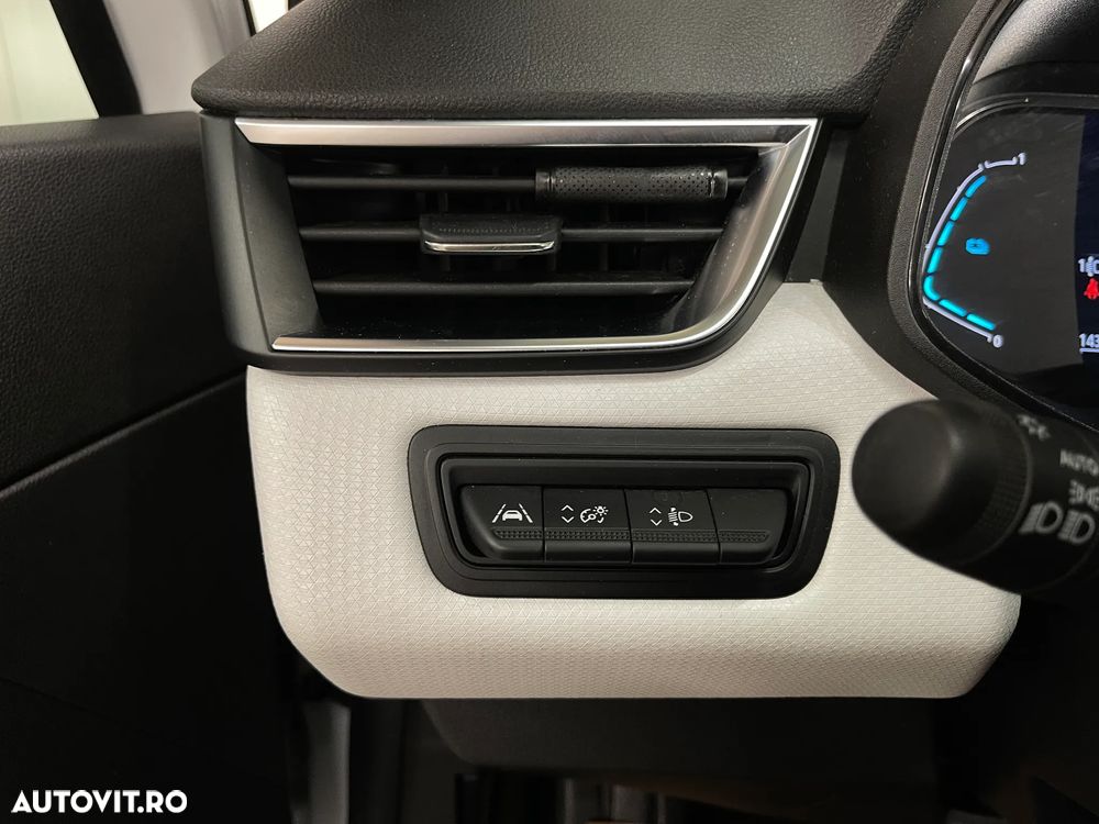 Renault Clio V E-Tech 145 Evolution - 24