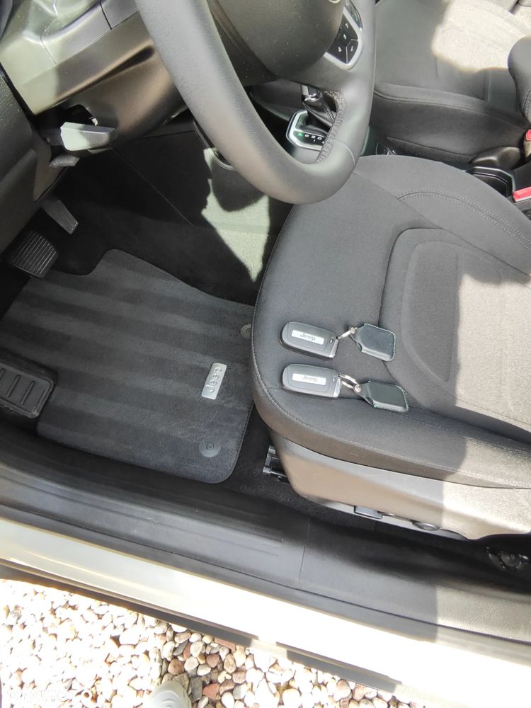 Jeep Renegade - 13