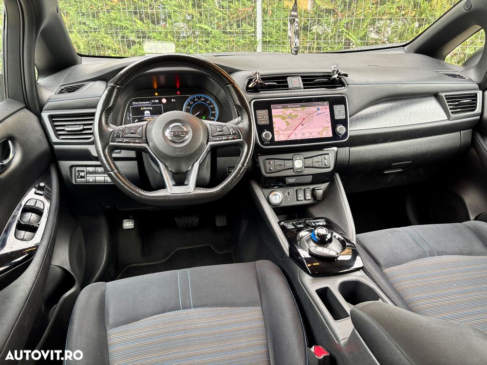 Nissan Leaf 2019 photo 2