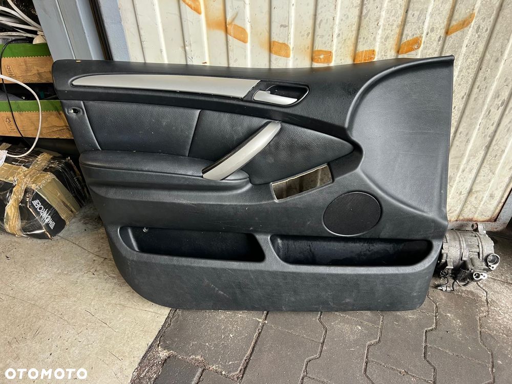 Tapicerka  boczek Bmw x5 e53 drzwi lewy przód przedni czarna skóra - 1