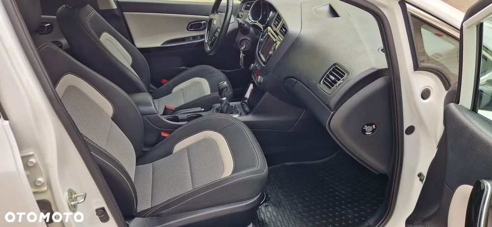 Kia Ceed 1.6 GDI L Business Line - 17