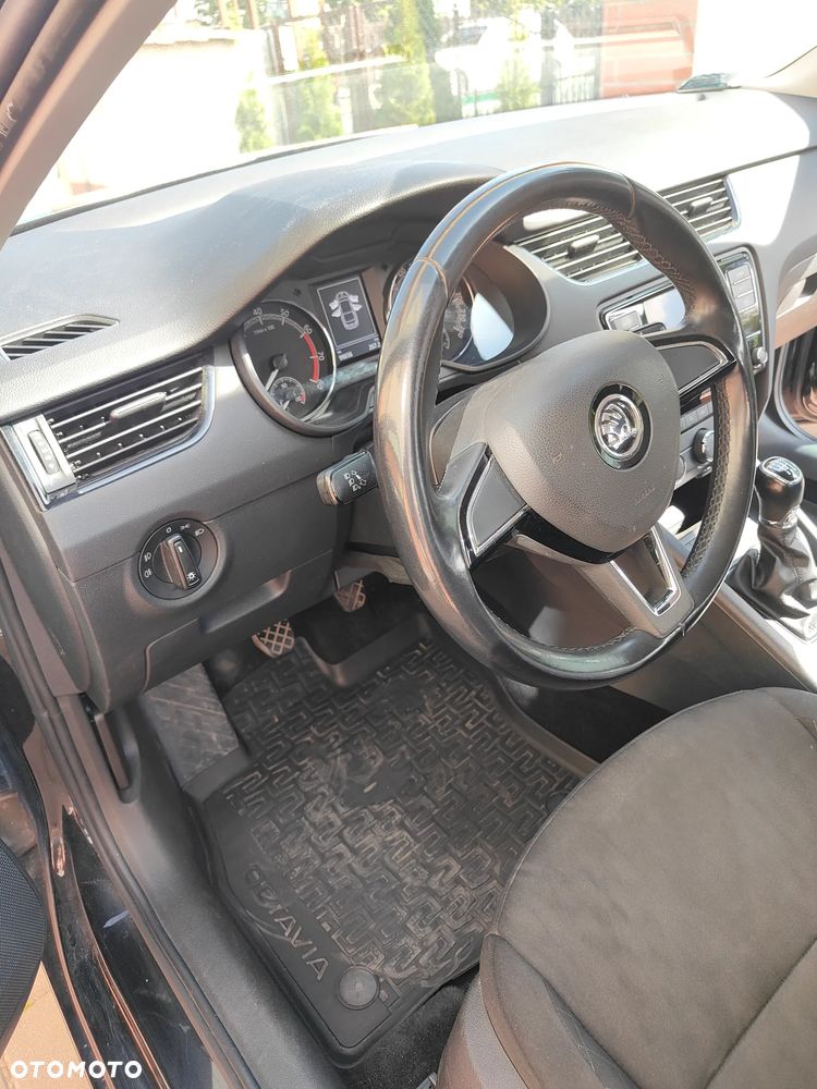 Skoda Octavia 1.4 TSI Active - 29