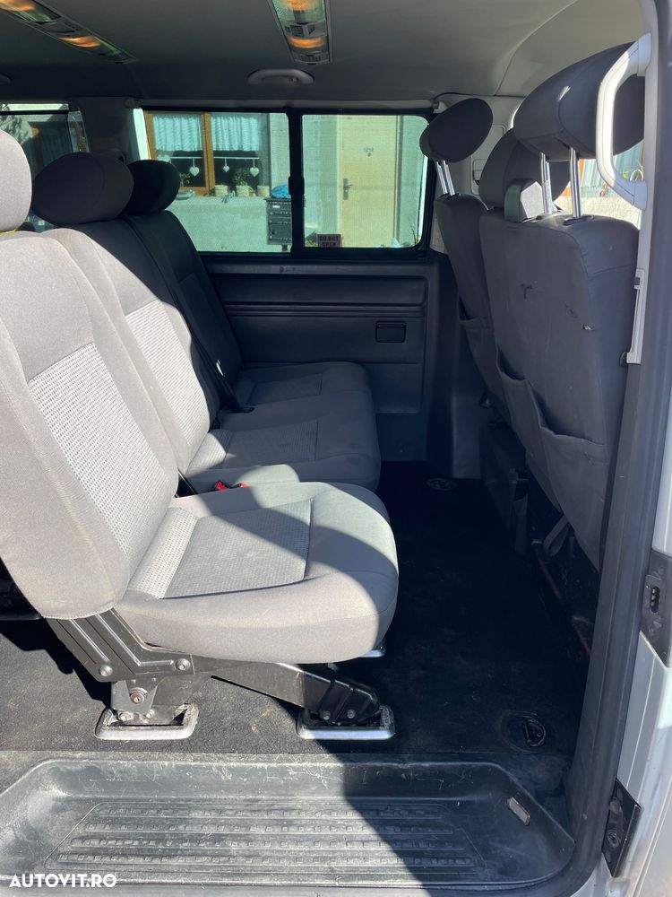 Volkswagen Transporter Caravelle Kurz DPF Comfortline - 14