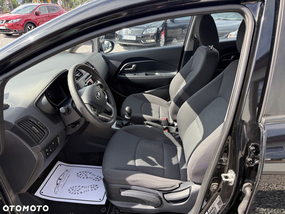 Kia Rio 1.4 Business Line - 8