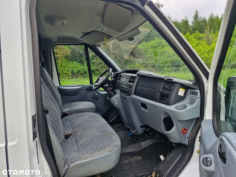 Ford TRANSIT - 12