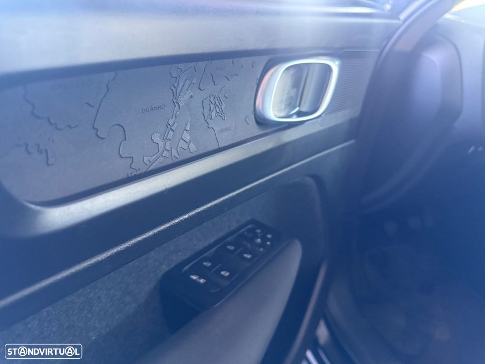 Volvo XC 40 1.5 T2 Core - 6