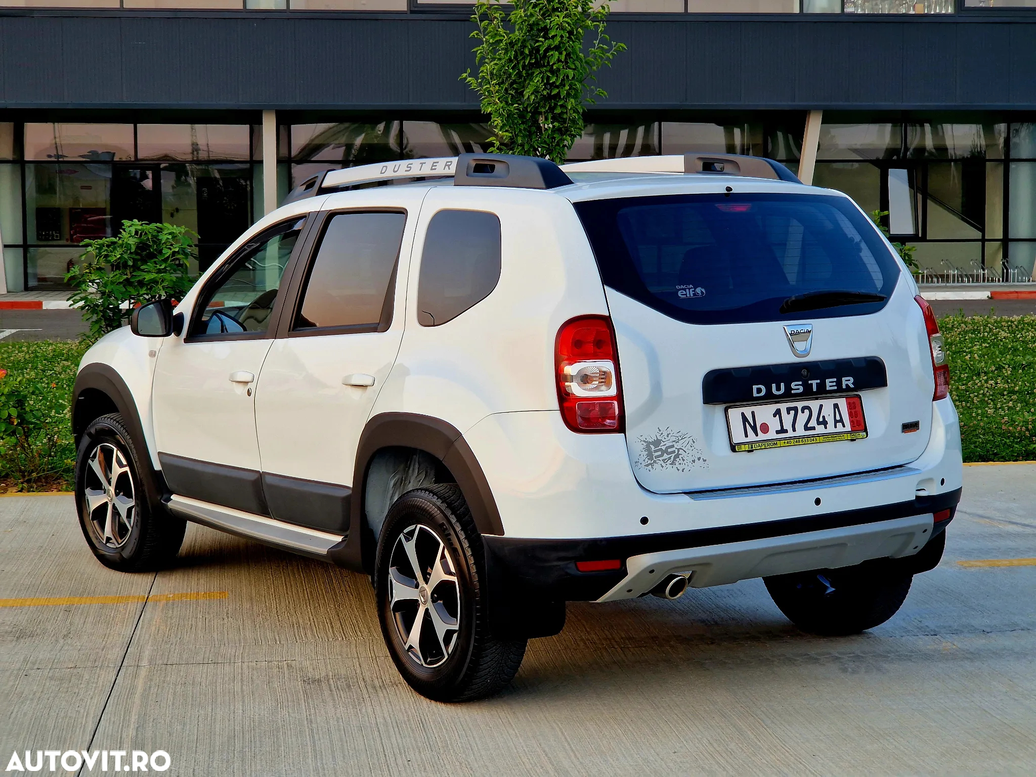 Dacia Duster 1.6 4x2 Laureate - 7
