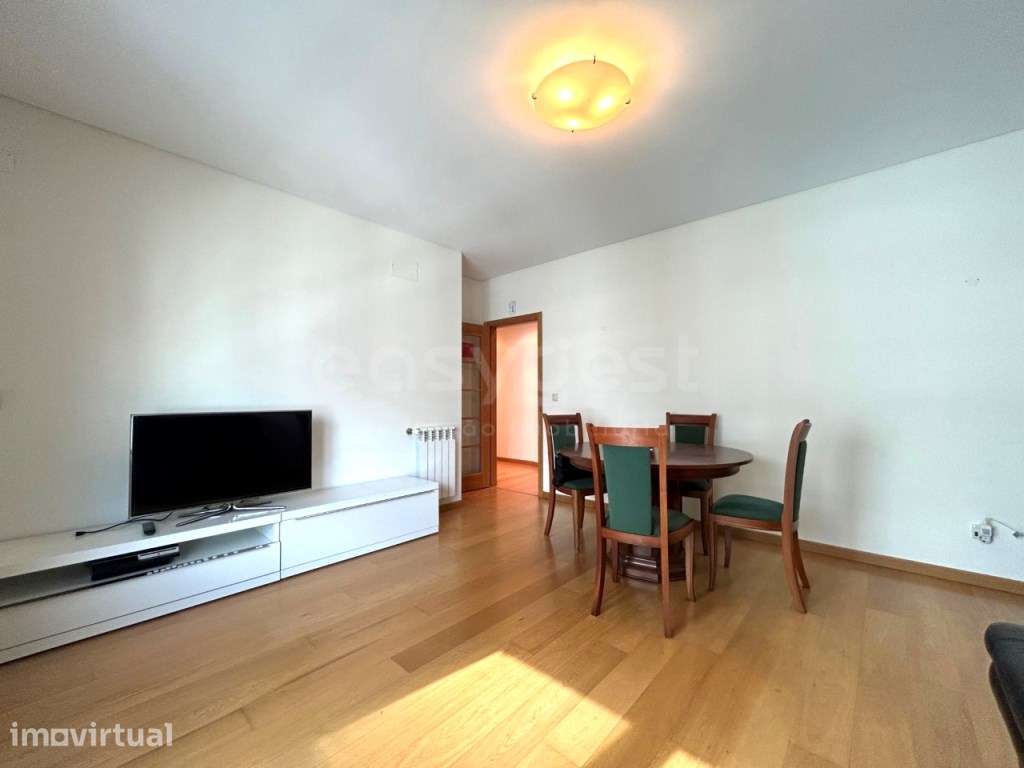 Apartamento T2 nas Laranjeiras com Excelente Localização e Conforto - Grande imagem: 5/23