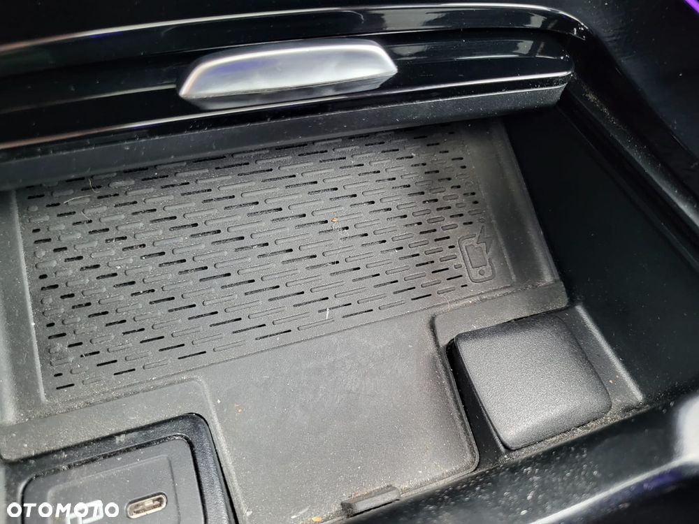 Mercedes-Benz GLA 220 d 4Matic 8G-DCT AMG Line - 30