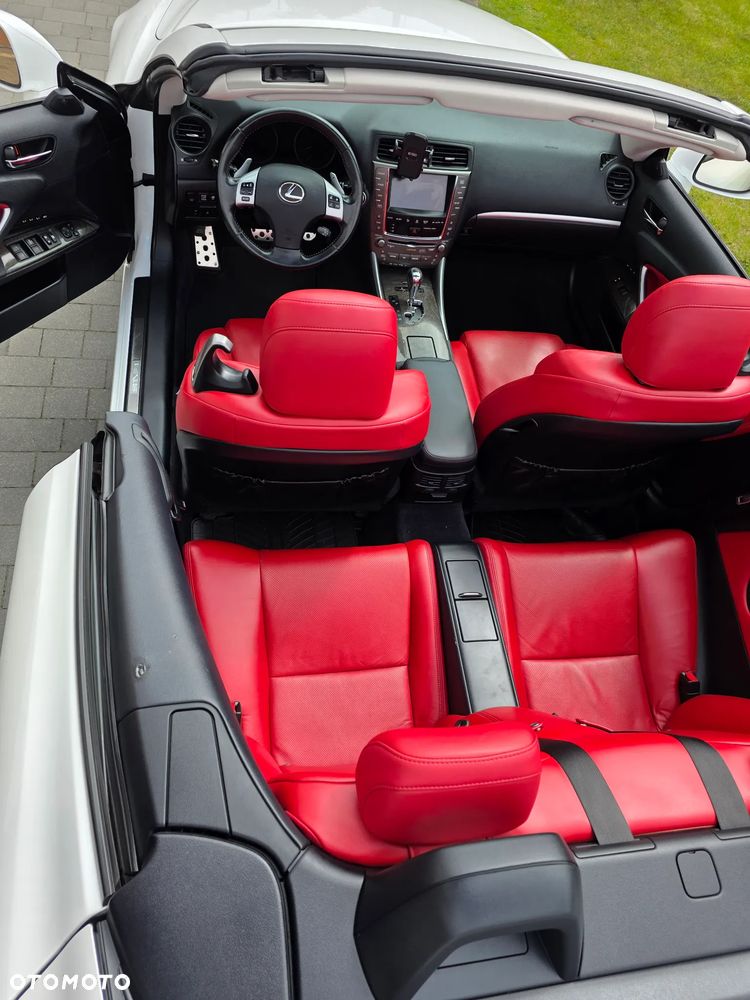 Lexus IS 250C Sport - 12