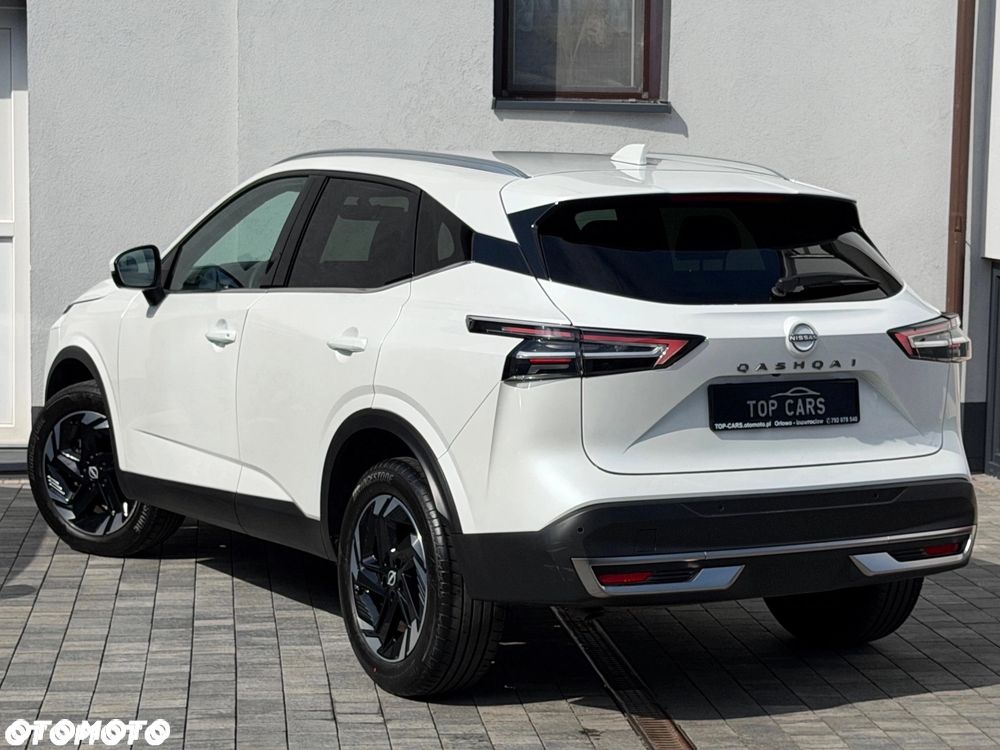 Nissan Qashqai 1.3 DIG-T mHEV N-Connecta Xtronic - 4