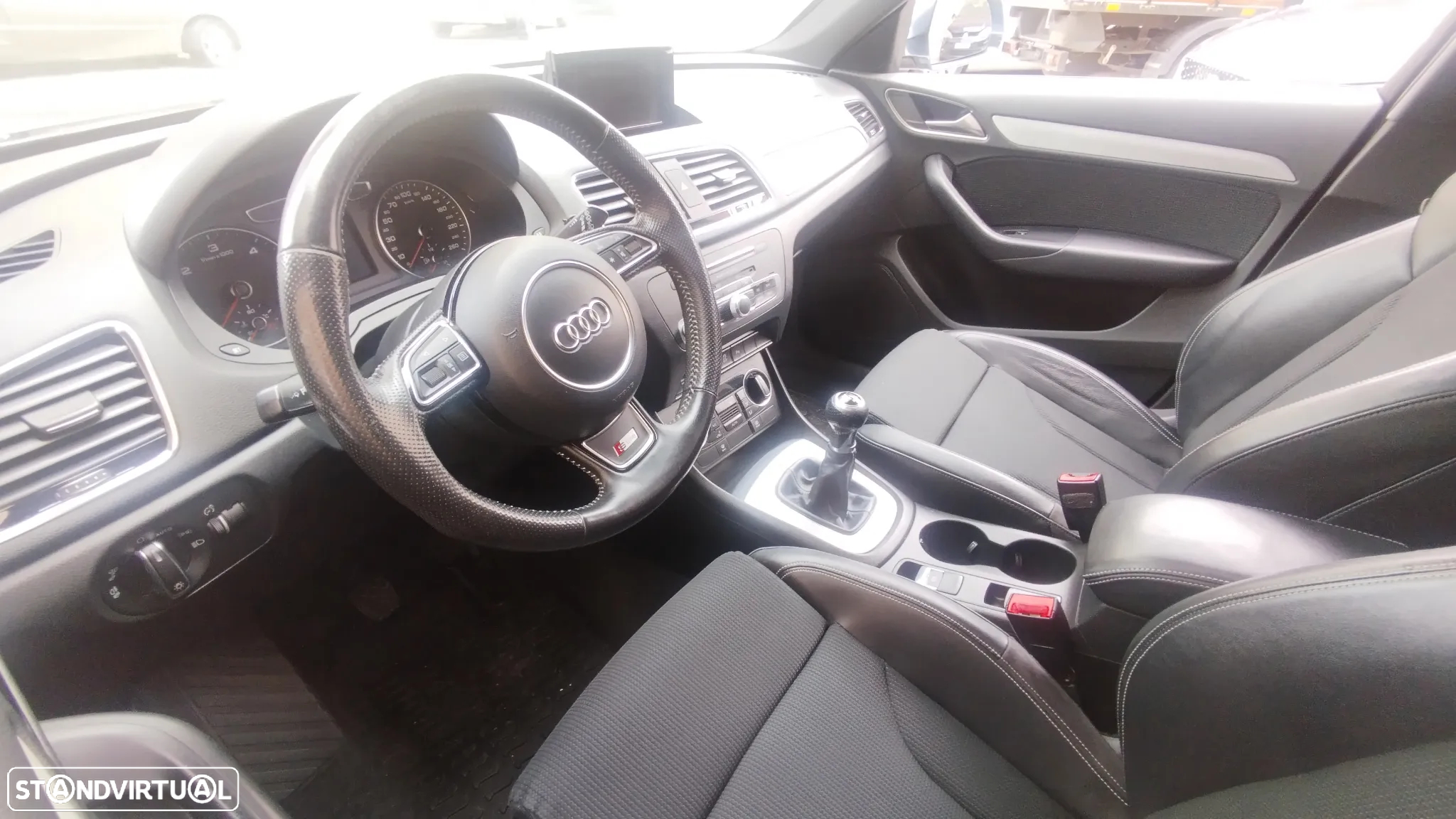 Audi Q3 2.0 TDI quattro S-line - 13