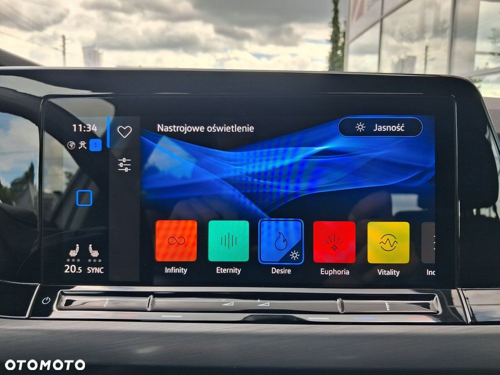 Volkswagen Golf 1.5 TSI EVO Style - 19