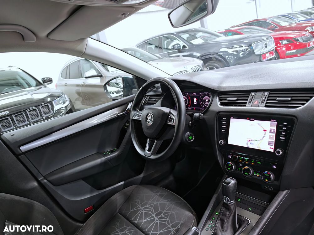 Skoda Octavia 2.0 TDI DSG Clever - 11