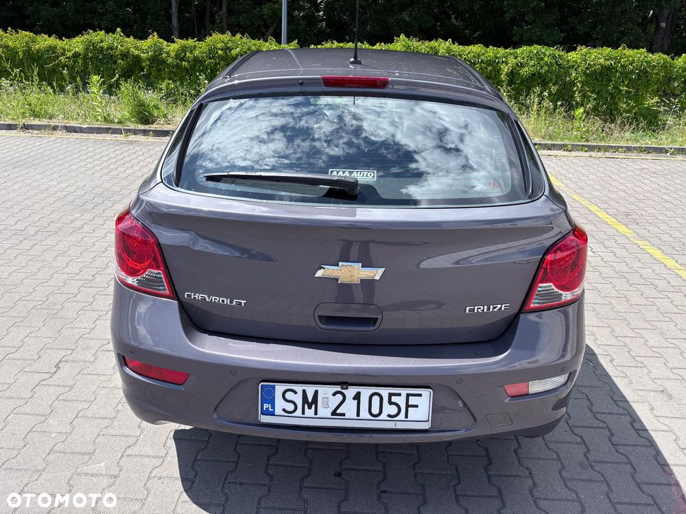Chevrolet Cruze 1.8 LTZ+ - 32