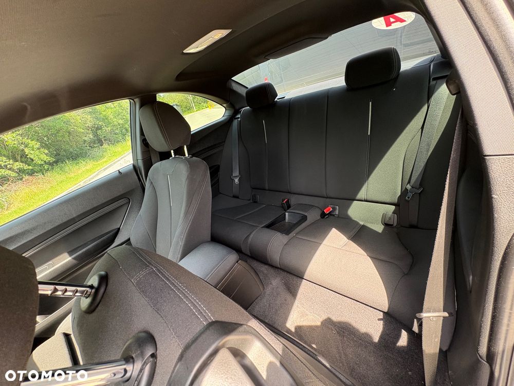 BMW Seria 2 218d Sport Line - 21