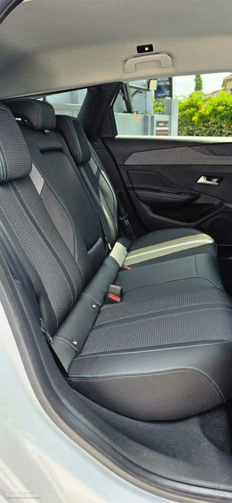 Peugeot 308 SW 130 e-THP Stop & Start Allure - 14