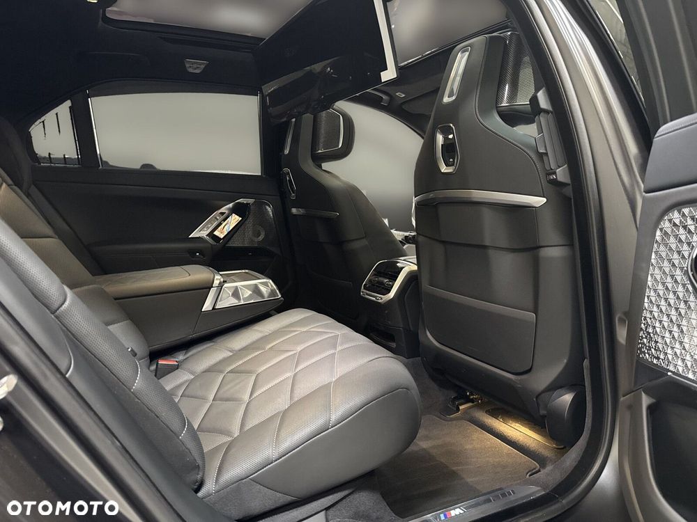 BMW Seria 7 - 22
