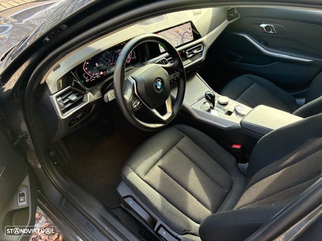 BMW 318 d Ultimate Auto - 15