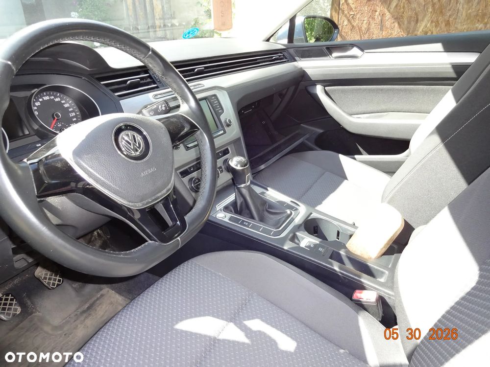 Volkswagen Passat 1.4 TSI BMT Trendline - 8