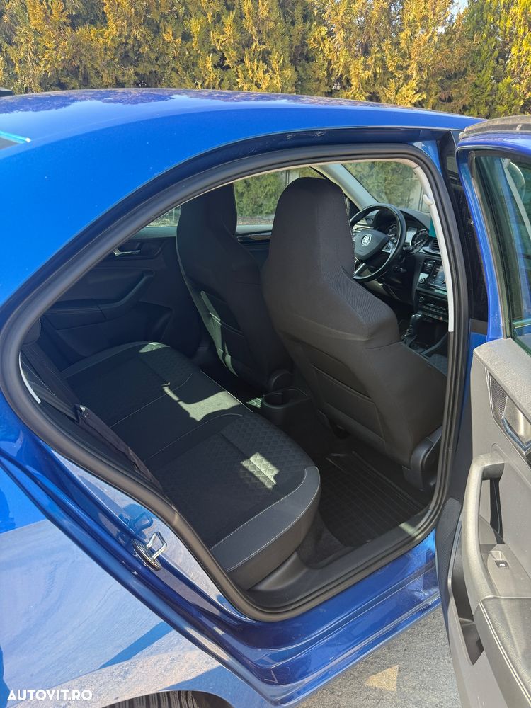 Skoda RAPID 1.4 TSI DSG Ambition - 12