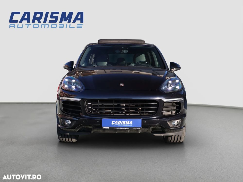 Porsche Cayenne Hybrid 3.0 L S E - 8