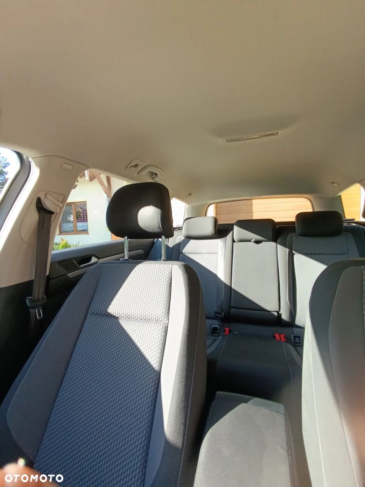 Volkswagen Passat 2.0 TDI BMT Trendline - 12