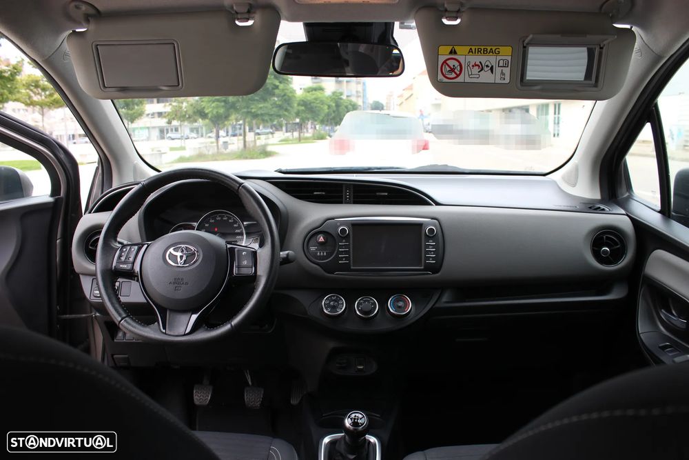 Toyota Yaris 1.0 VVT-i Comfort+P.Style - 8
