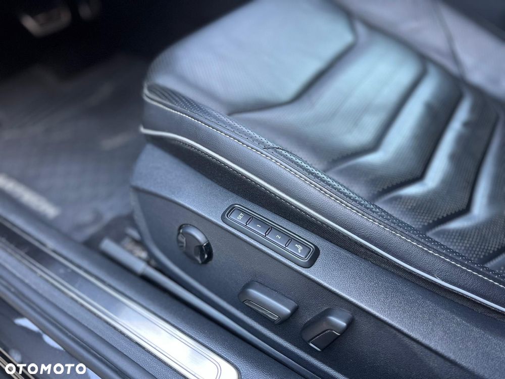 Volkswagen Arteon 2.0 TDI Bi-Turbo SCR 4Mot Elegance DSG - 17
