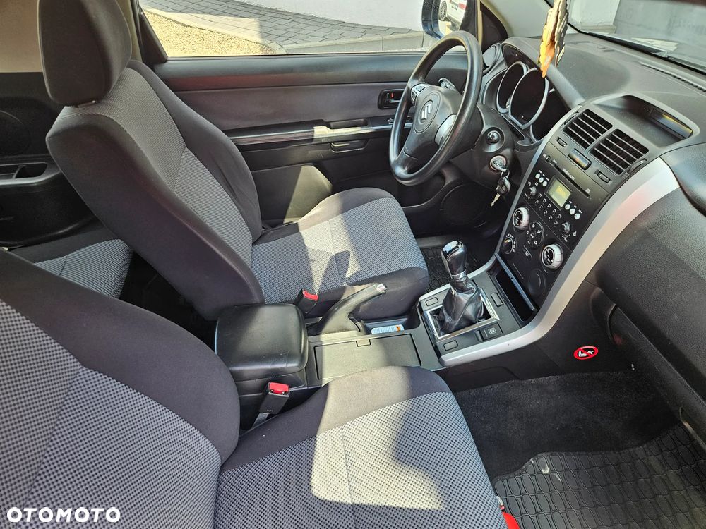 Suzuki Grand Vitara - 15
