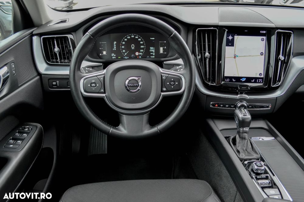 Volvo XC 60 D4 AWD Momentum - 36