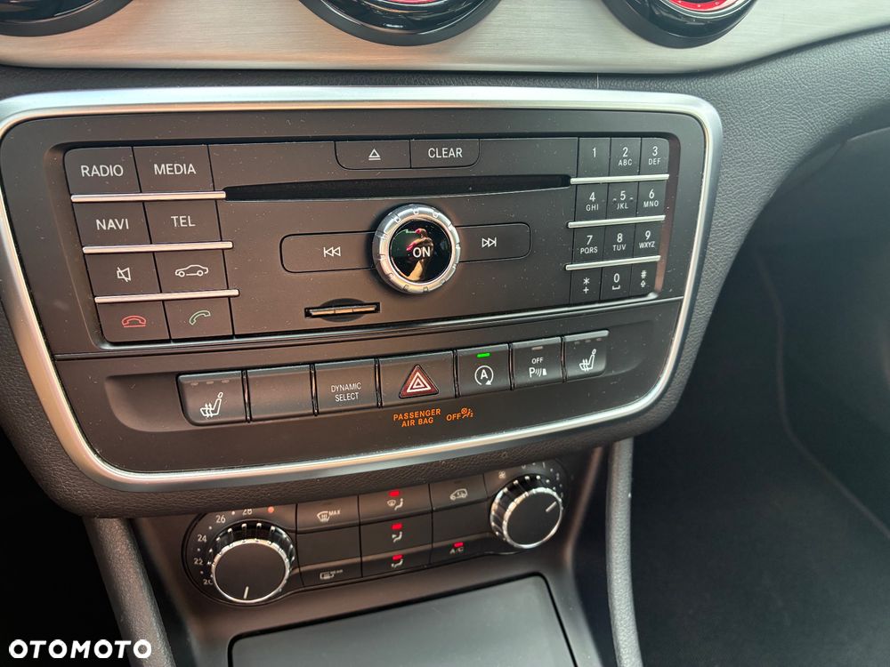 Mercedes-Benz CLA 250 4Matic 7G-DCT Sport - 22