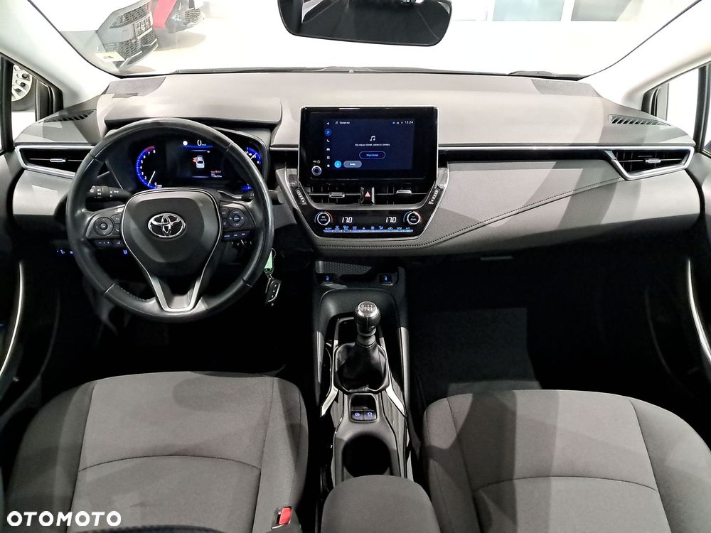 Toyota Corolla - 12