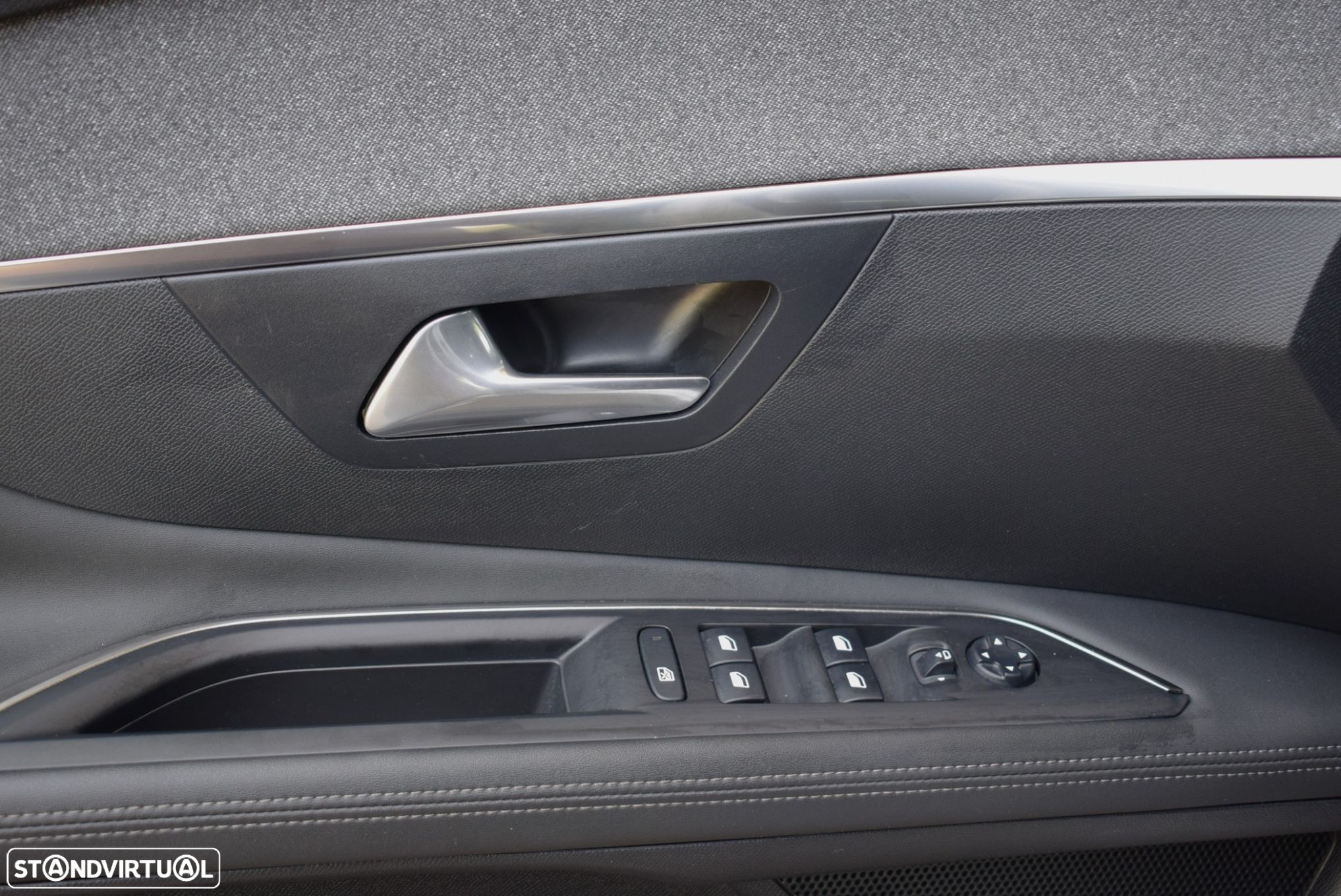 Peugeot 3008 1.2 PureTech Allure EAT8 - 15