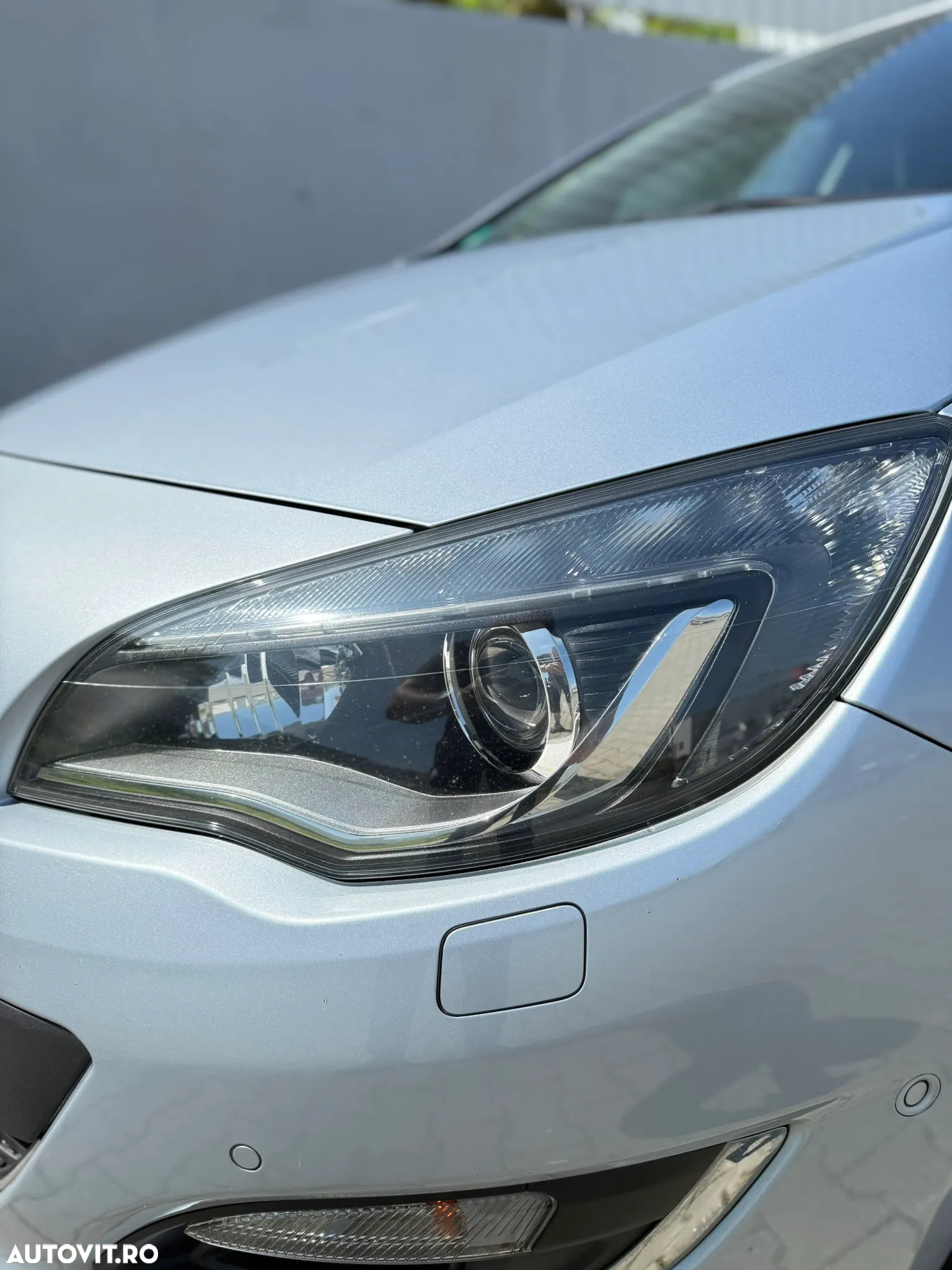 Opel Astra 2.0 CDTI Exklusiv - 4