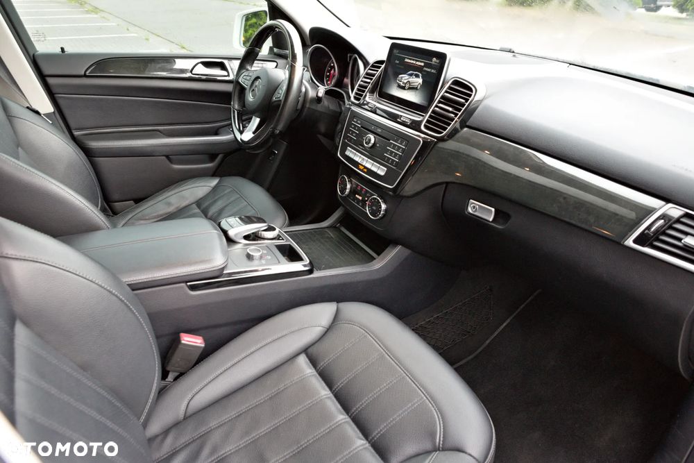 Mercedes-Benz GLE 400 4Matic 7G-TRONIC Exclusive - 29