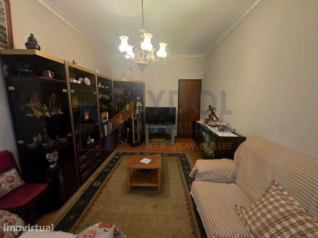 Apartamento T2 Semi-remodelado junto ao Hospital do Barreiro - Grande imagem: 5/15