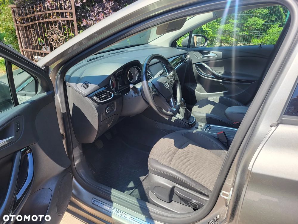 Opel Astra - 2