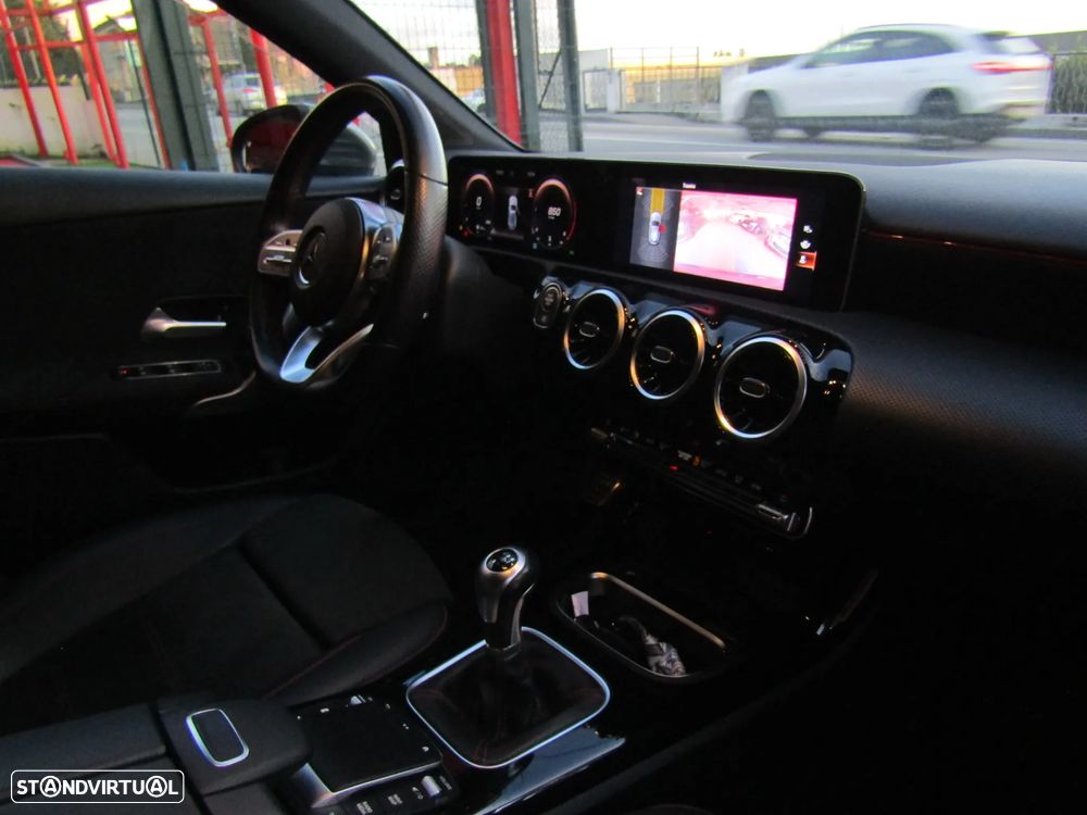 Mercedes-Benz A 180 d AMG Line - 14