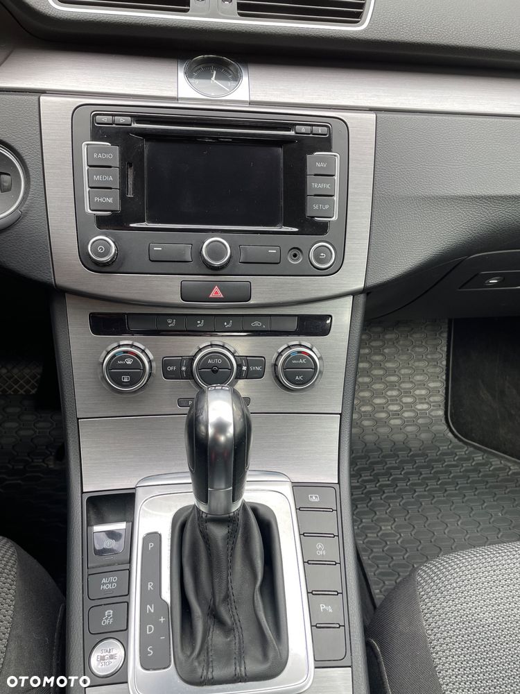 Volkswagen Passat 2.0 TDI Comfortline DSG - 33