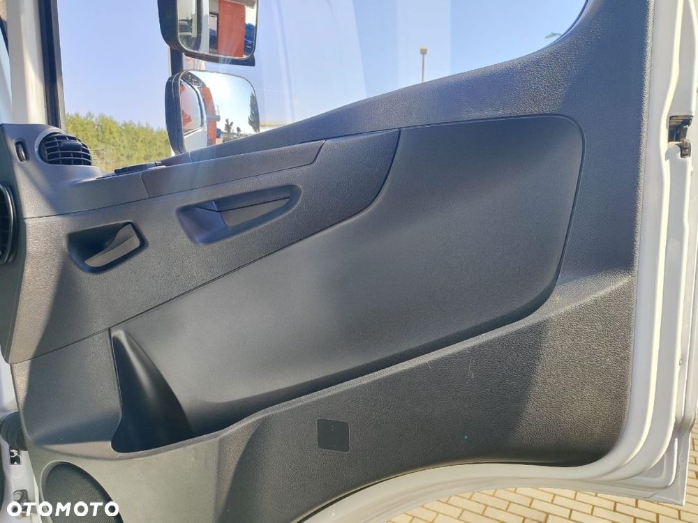 Mercedes-Benz ATEGO - 27