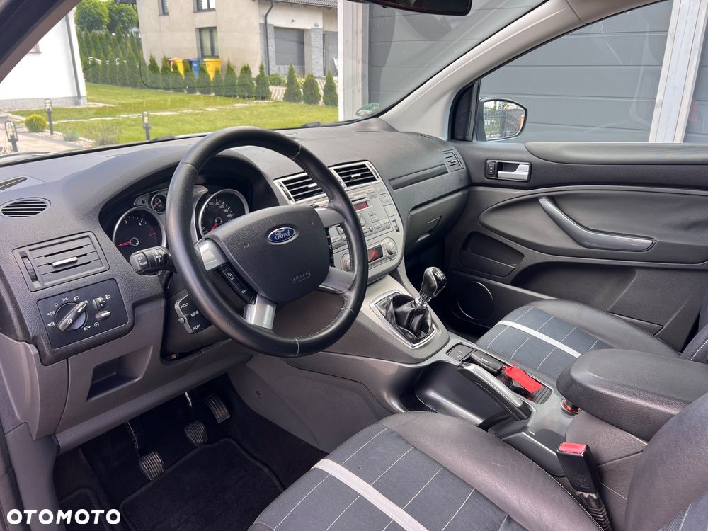 Ford Kuga 2.0 TDCi Titanium FWD - 9