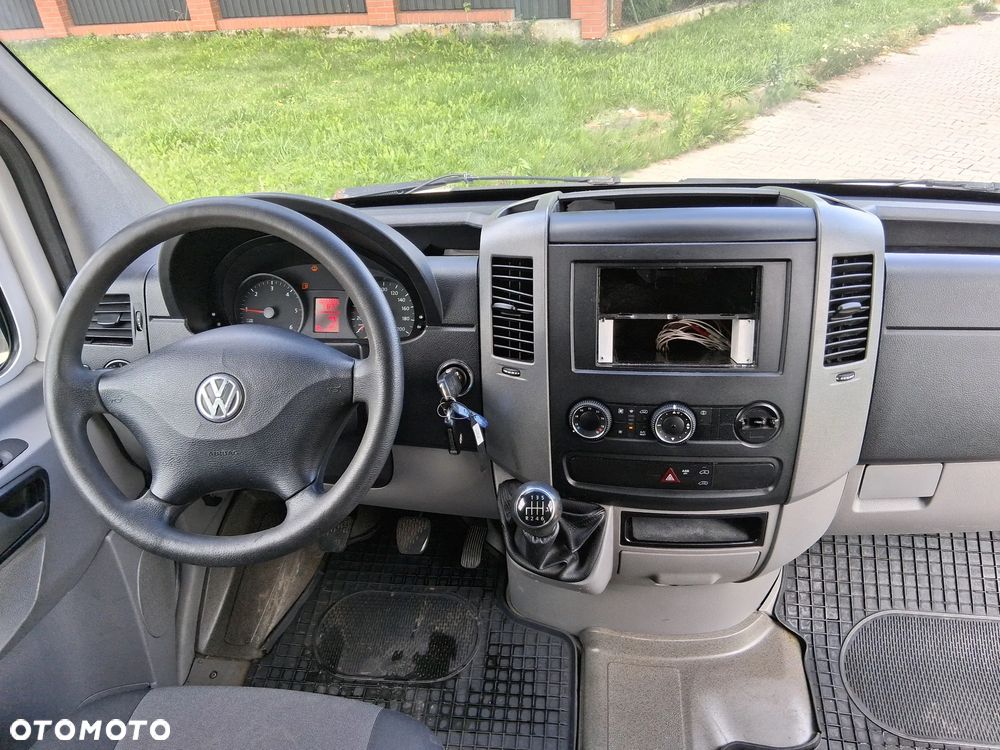 Volkswagen Crafter - 11