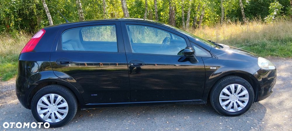 Fiat Grande Punto - 11
