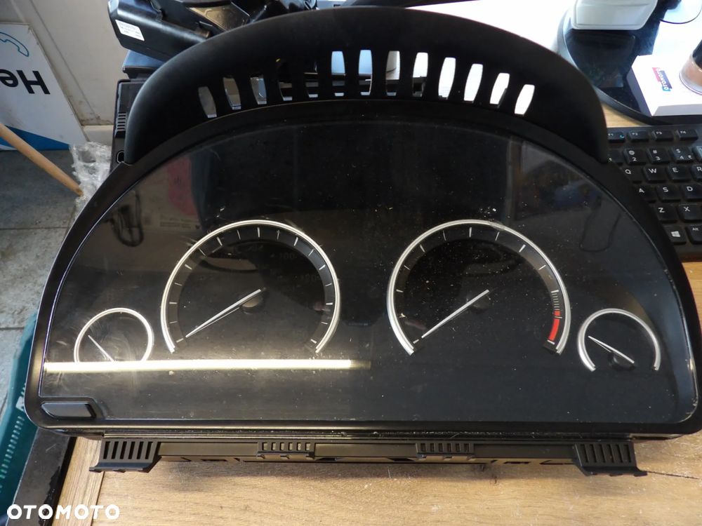 BMW - F10,F11,F25,F07 - LICZNIK , ZEGAR - CYFROWY - UK- 9363248 - 1