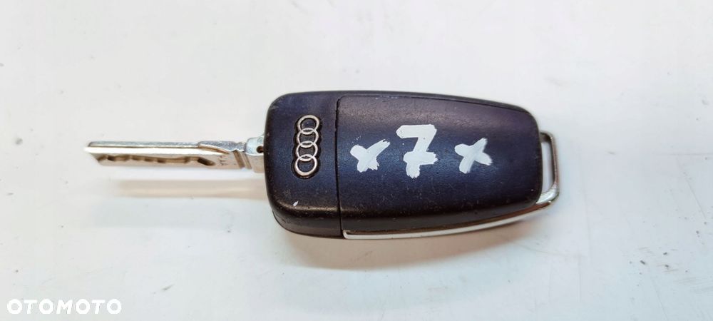 KLUCZYK PILOT SCYZORYK AUDI A6 C6 Q7 4F0837220AK *7* - 3