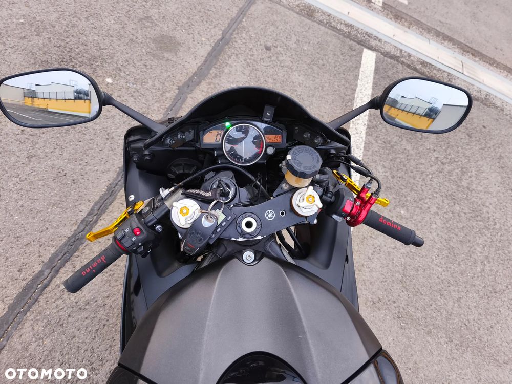 Yamaha R6 - 11